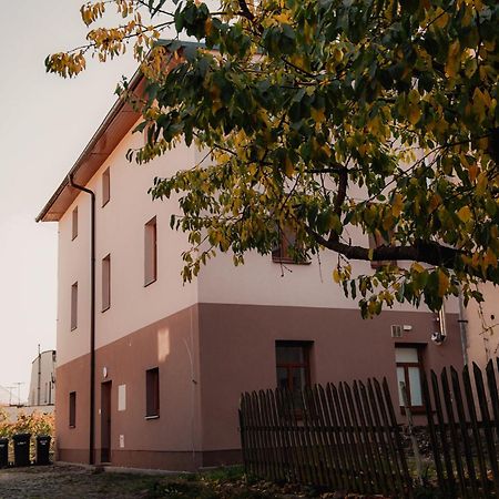 Apartmany Centrum Novy Bor Luaran gambar